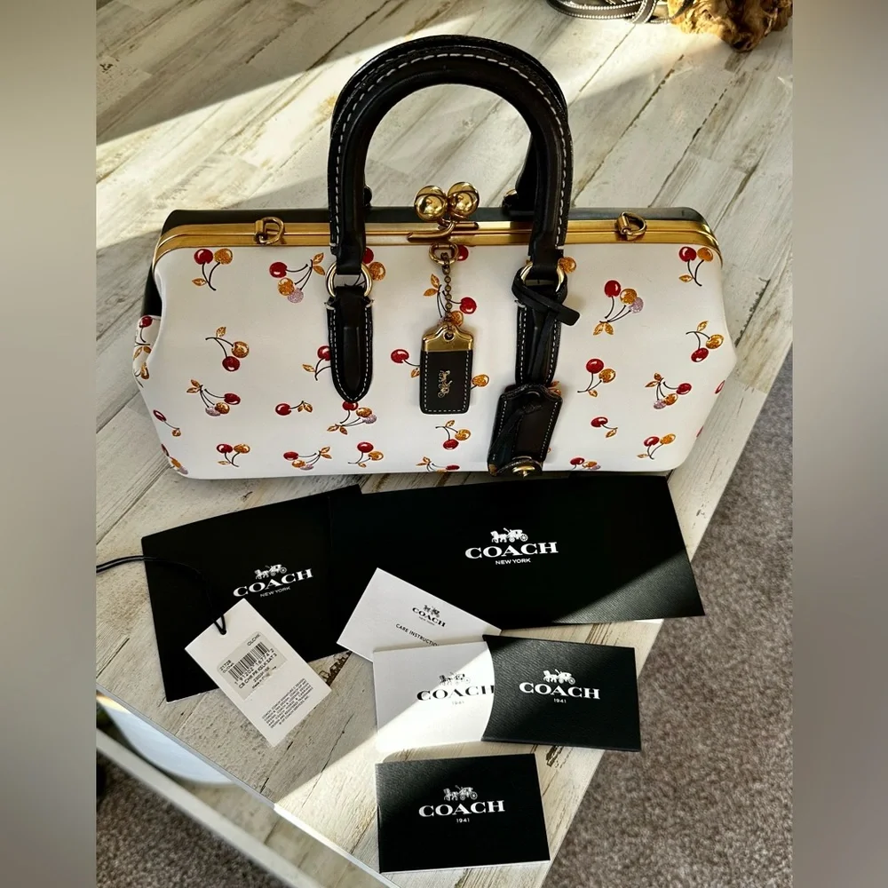 🍒RARE COACH 1941 KISSLOCK SATCHEL 38 CHERRIES!! 🍒 - Picture 14 of 16